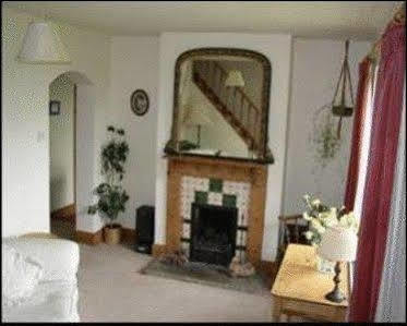 Larkrise 4*